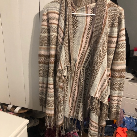 Altar’d State women’s aztec print fringe cardigan - Picture 1 of 2
